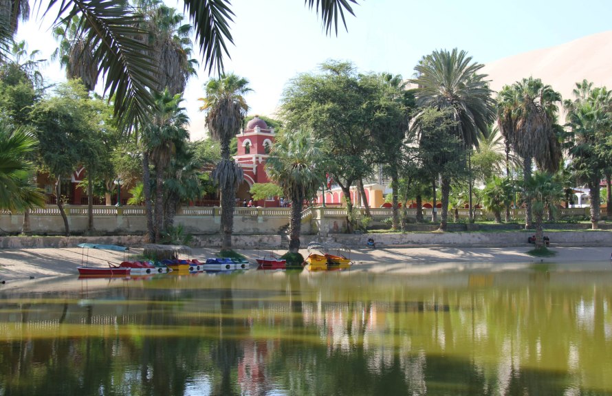 balneario-lacustre-huacachina-1